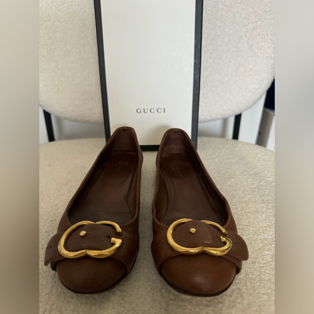Gucci flats